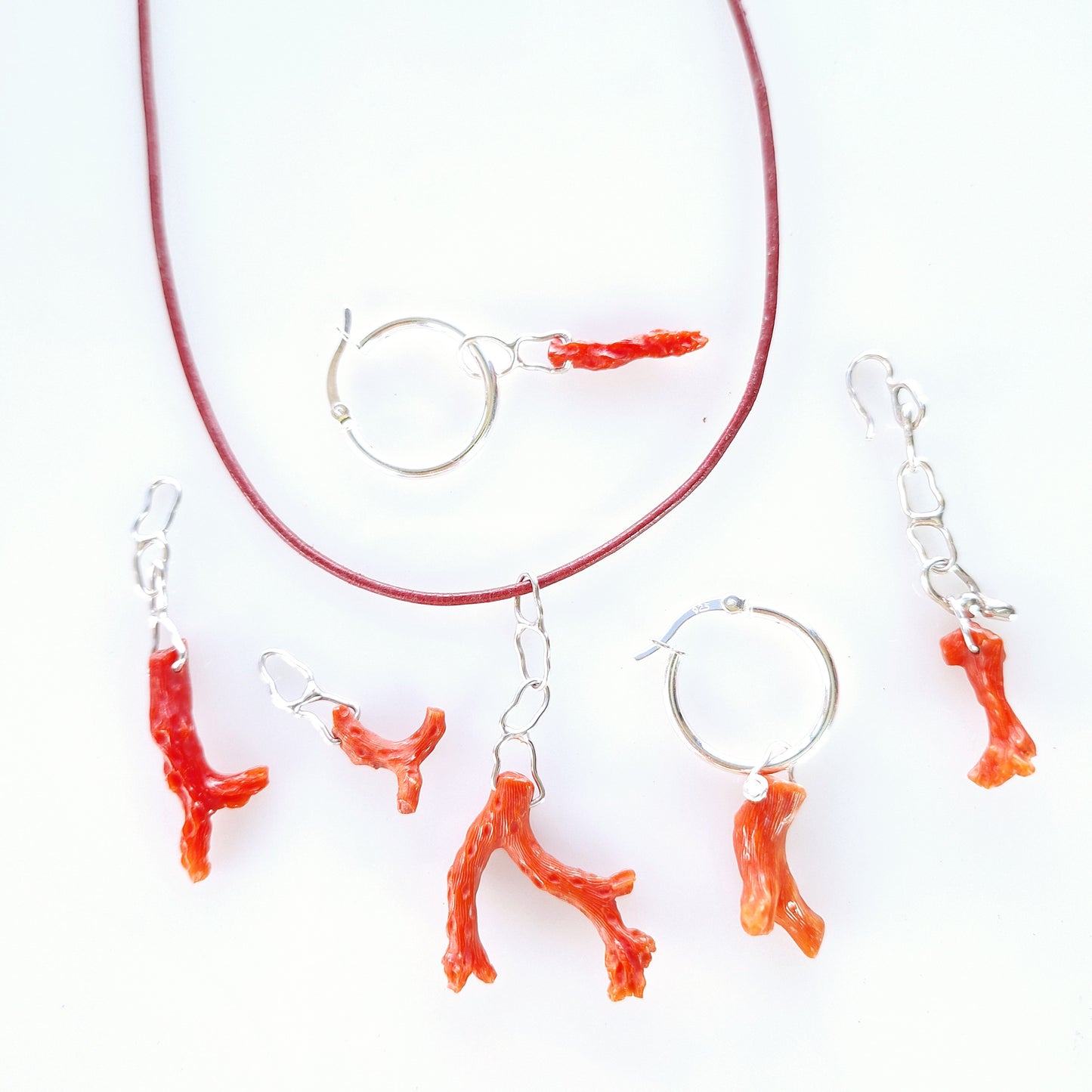 Red coral pendant