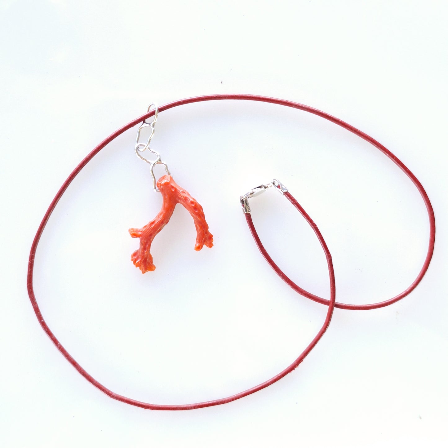 Red coral pendant